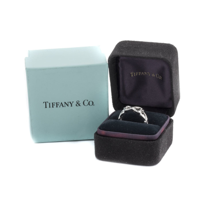 Ювелирное изделие Tiffany & Co  Paloma Picasso 
кольцо с бриллиантами
