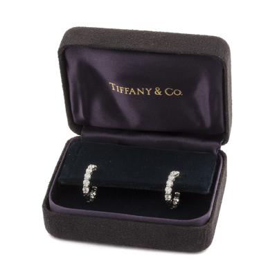 Ювелирное изделие Tiffany & Co  
Hoop серьги