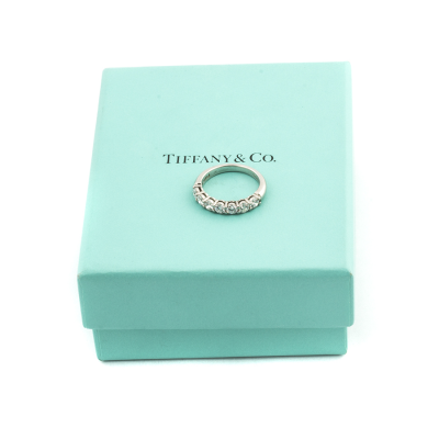 Ювелирное изделие Tiffany & Co  
Hoop кольцо
