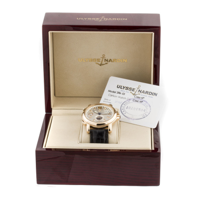 Швейцарские часы Ulysse Nardin  
Dual Time 42.0 mm Gold