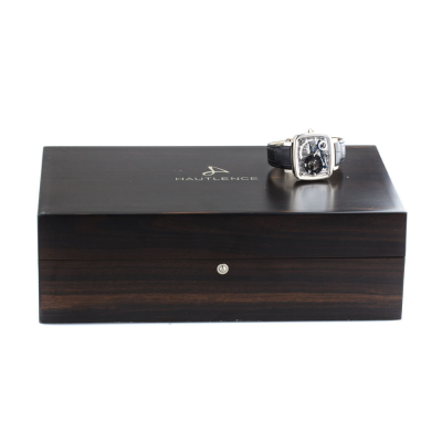Швейцарские часы Hautlence  
HL 05