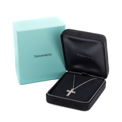 Ювелирное изделие Tiffany & Co . 
Schlumberger Ten Stone Cross Pendant