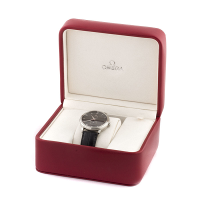 Швейцарские часы Omega  De Ville 
Prestige Co-Axial
