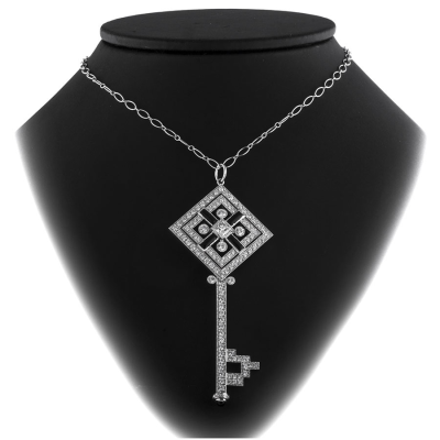 Ювелирное изделие Tiffany & Co  
Key Maxi подвеска