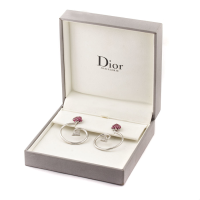 Ювелирное изделие Dior Jewelry Dior серьги из белого золота с бриллиантами