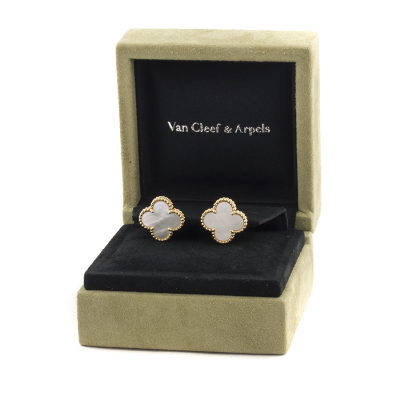 Ювелирное изделие Van Cleef & Arpels  
 Alhambra серьги