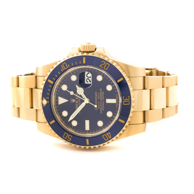 Швейцарские часы Rolex  
Submariner Blue Dial 
18kt Yellow Gold 40 mm