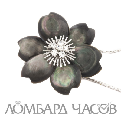Ювелирное изделие Van Cleef & Arpels  
Rose de Noel Medium подвеска-брошь