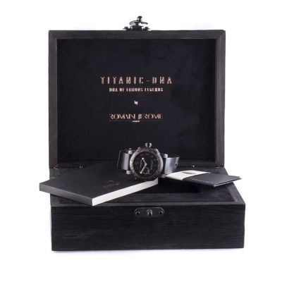 Швейцарские часы Romain Jerome  
Titanic - DNA