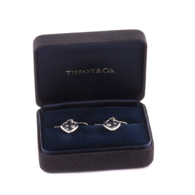 Ювелирное изделие Tiffany & Co  
серьги Сердечки