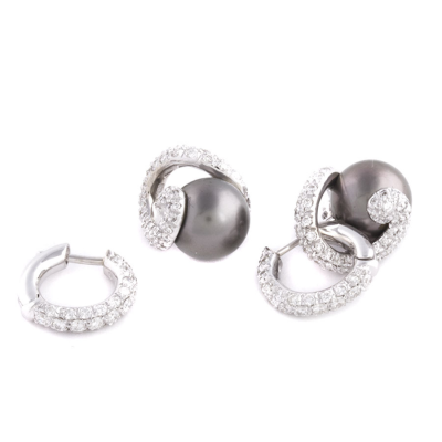 Ювелирное изделие Mikimoto  
серьги с черным жемчугом