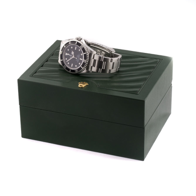 Швейцарские часы Rolex  
Submariner no-date 40 mm