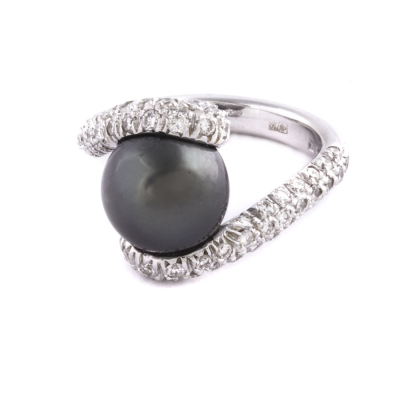 Ювелирное изделие Mikimoto  комплект с черным жемчугом