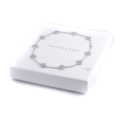 Ювелирное изделие Van Cleef & Arpels  Vintage Alhambra necklace 10 motifs