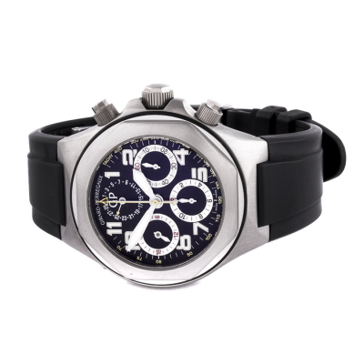 Швейцарские часы Girard-Perregaux  Laureato EVO3 Titanium