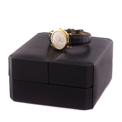 Швейцарские часы Vacheron Constantin  
Patrimony Power Reserve Automatic