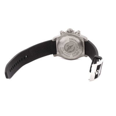 Швейцарские часы Breitling  Avenger Titanium 44mm