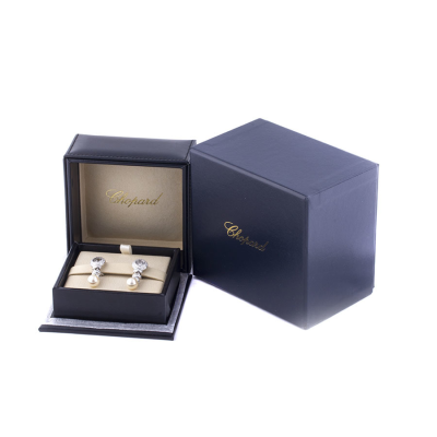 Ювелирное изделие Chopard  серьги с бриллиантами
 и жемчугом