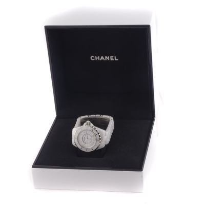 Швейцарские часы Chanel  J12 33 mm