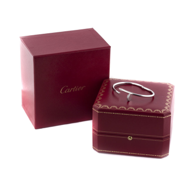 Ювелирное изделие Cartier  Juste un Clou bracelet White gold diamonds