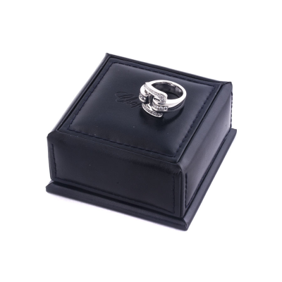 Ювелирное изделие Chopard  Dimond ring