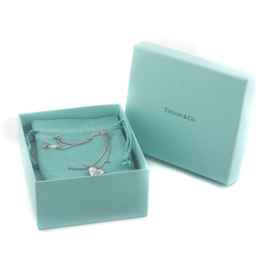 Ювелирное изделие Tiffany & Co  подвеска из платины 
сердечко с бриллиантами
