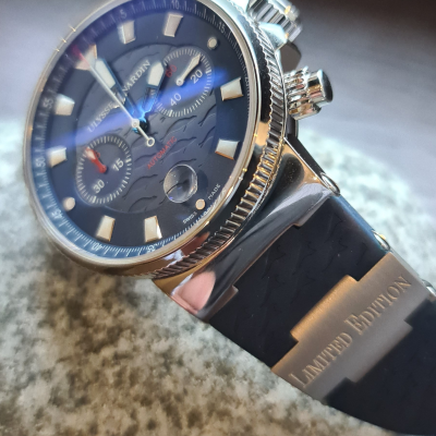 Швейцарские часы Ulysse Nardin Maxi Marine Blue Seal Chronograph