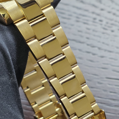 Швейцарские часы Rolex Yacht-Master II Yellow Gold 44mm