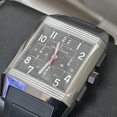 Швейцарские часы Jaeger-LeCoultre Reverso Squadra Chronograph