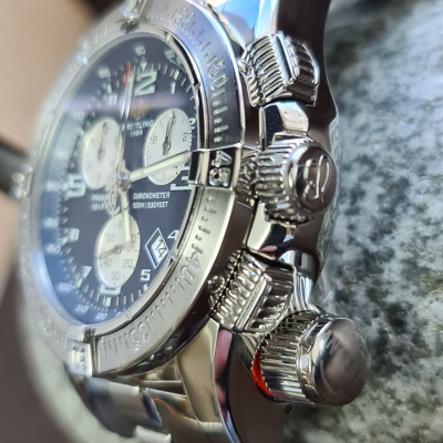 Швейцарские часы Breitling Emergency Mission 45 mm
