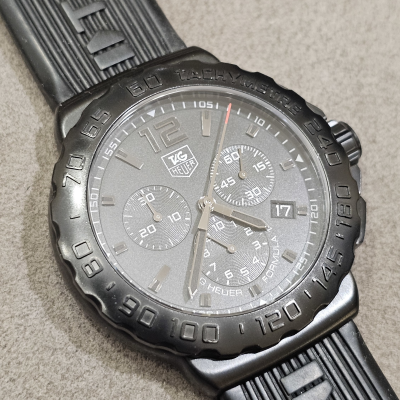 Швейцарские часы Tag Heuer Formula 1 Chronograph 42 mm