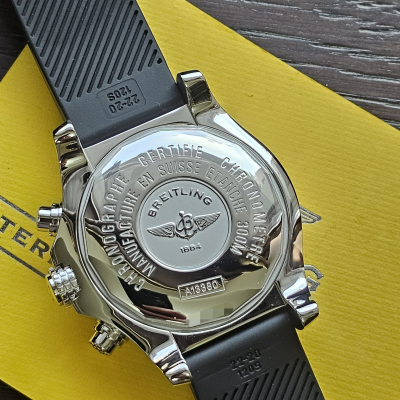 Швейцарские часы Breitling Avenger Skyland