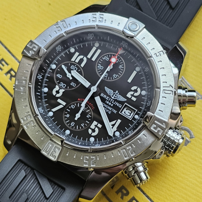 Швейцарские часы Breitling Avenger Skyland