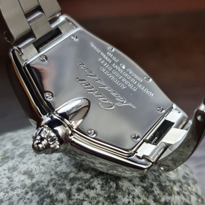 Швейцарские часы Cartier Roadster