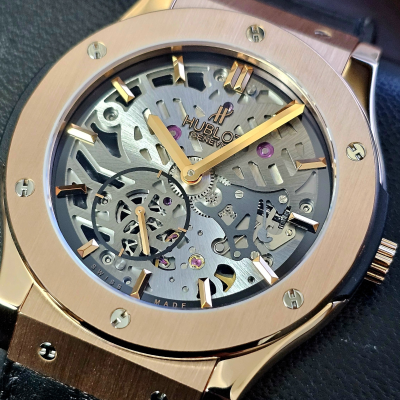 Швейцарские часы Hublot Ultra-Thin Skeleton King Gold