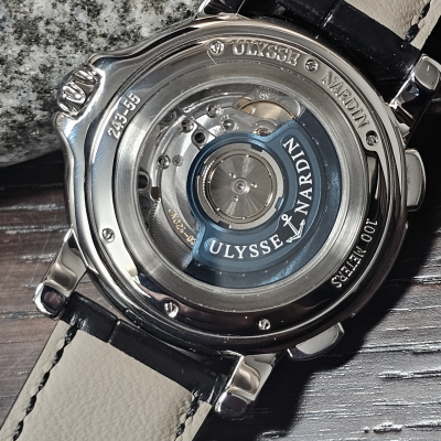 Швейцарские часы Ulysse Nardin GMT Big Date 42 mm