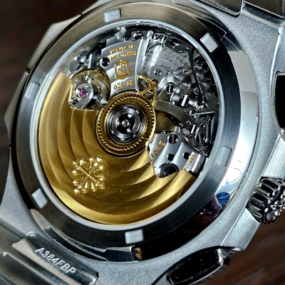 Швейцарские часы Patek Philippe NAUTILUS TRAVEL TIME CHRONOGRAPH