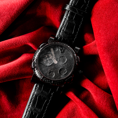 Швейцарские часы Romain Jerome Moon Dust-DNA Black Mood