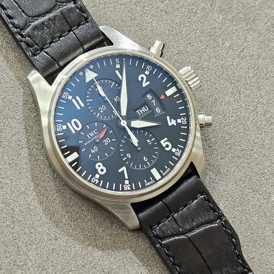 Швейцарские часы IWC Pilot Chronograph