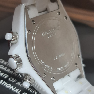 Швейцарские часы Chanel J12 Chronograph 41 mm