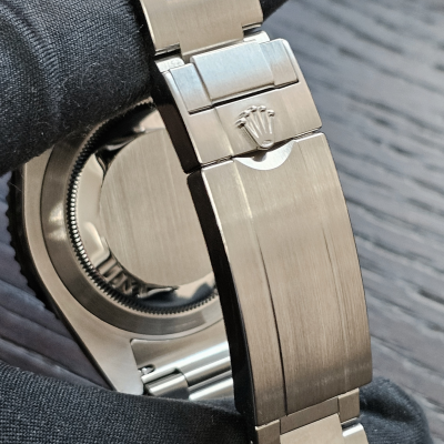 Швейцарские часы Rolex Submariner Date Швейцарские часы Rolex Submariner Date