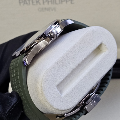 Швейцарские часы Patek Philippe Aquanaut