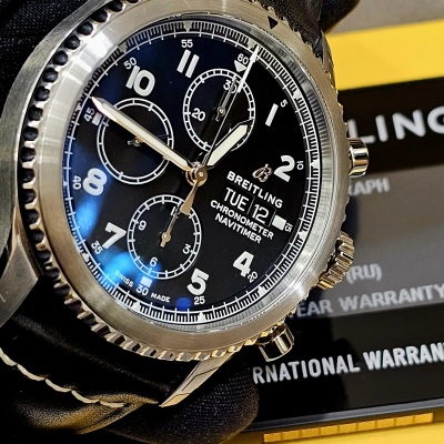 Швейцарские часы Breitling Navitimer 8