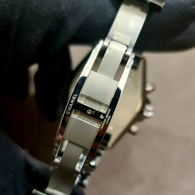 Швейцарские часы Chanel J-12 Diamonds Bracelet H1706