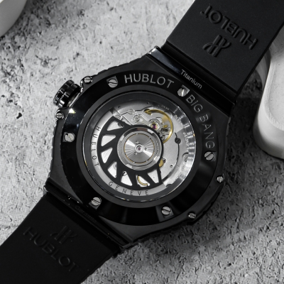 Швейцарские часы Hublot Tutti Frutti Caviar