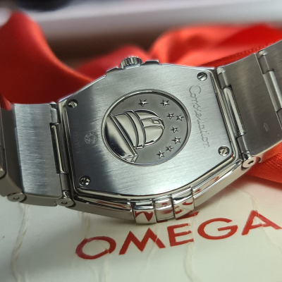 Швейцарские часы Omega Constellation 24 mm