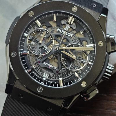 Швейцарские часы Hublot  Classic Fusion