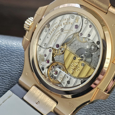Швейцарские часы Patek Philippe Nautilus 5712
