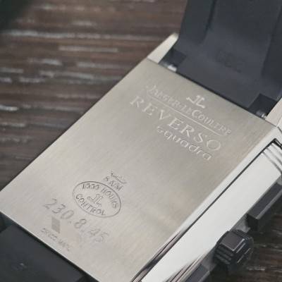 Швейцарские часы Jaeger-LeCoultre Reverso Squadra Chronograph