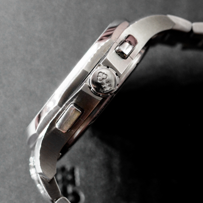 Швейцарские часы Corum Admiral's Cup Legend Chronograph